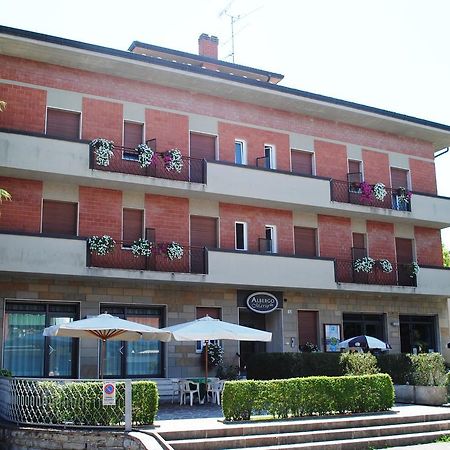 Albergo "Da Mario" Пианоро Екстериор снимка