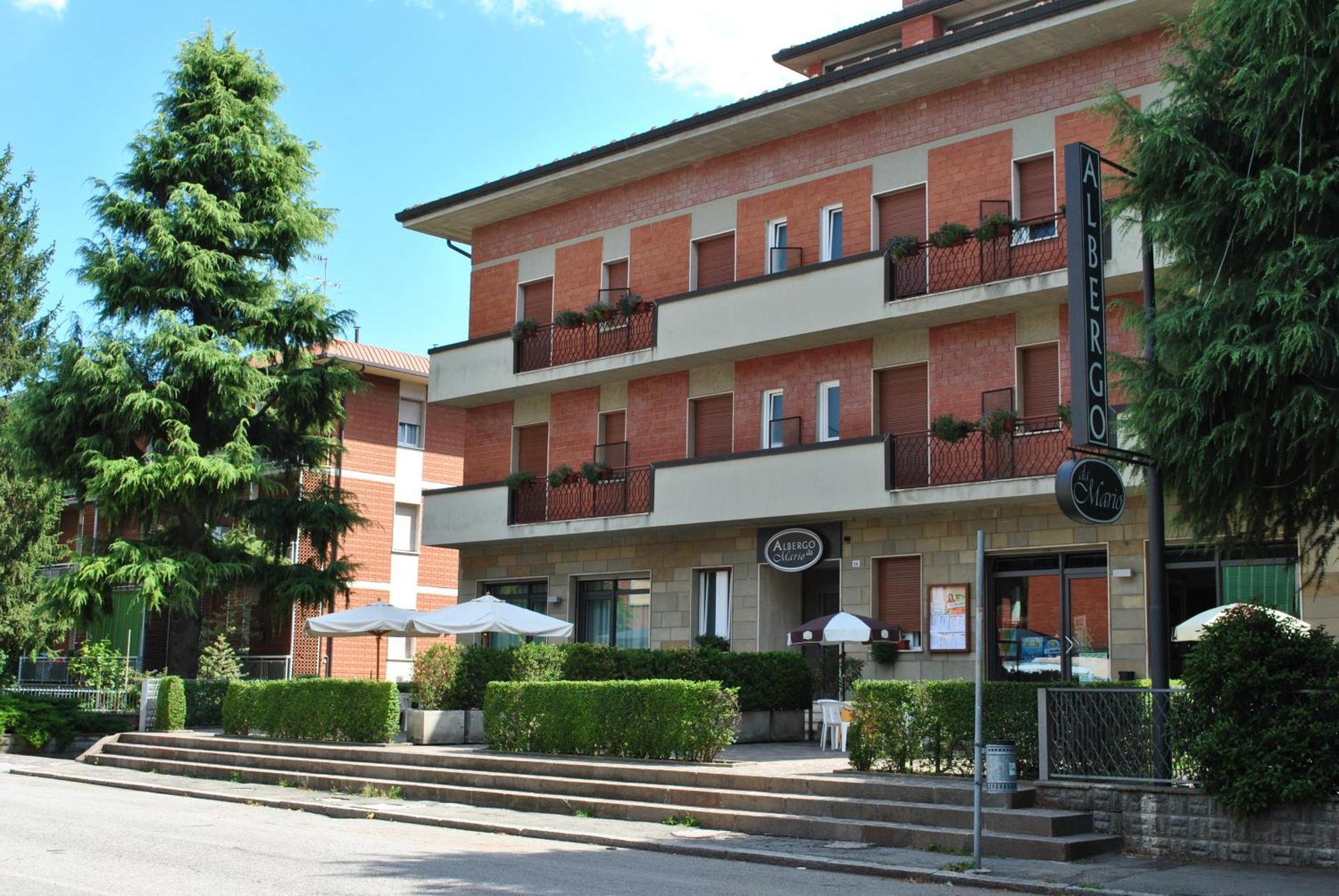 Albergo "Da Mario" Пианоро Екстериор снимка